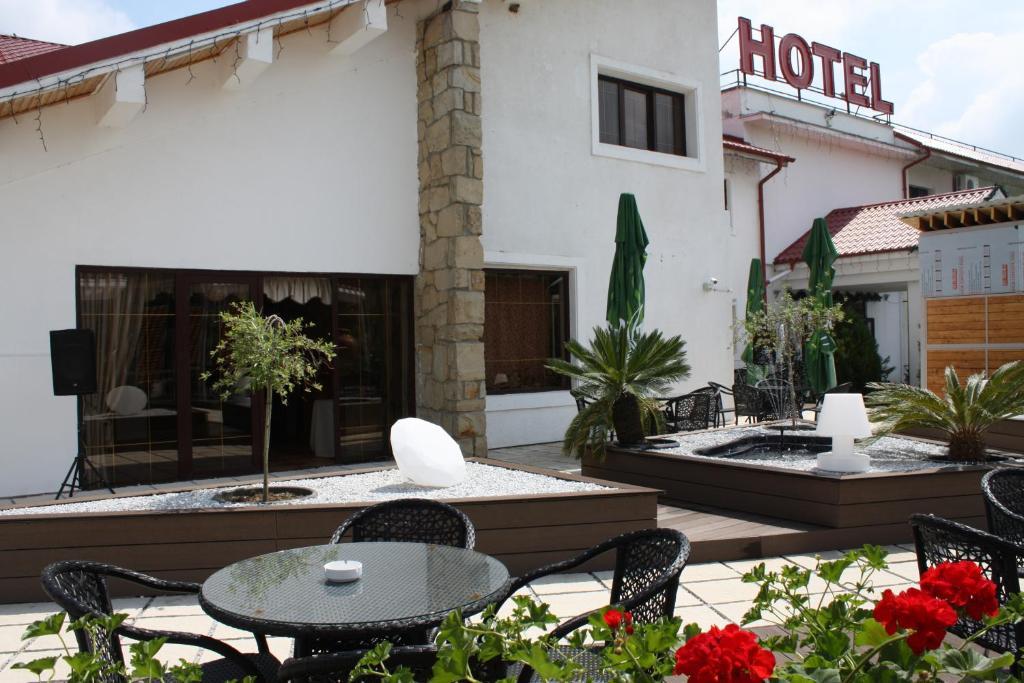 Hotel Magura Verde Bacău Exterior foto